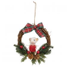 Hanging Wreath with Felt Mouse